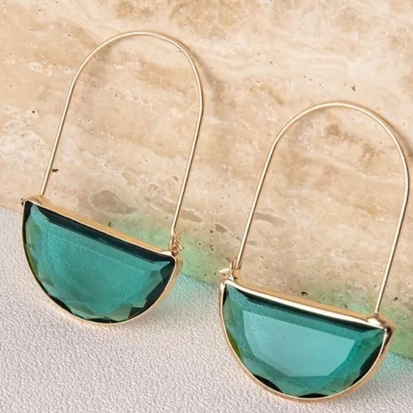 Glass Hoop earrings - Picture 3 of 3
